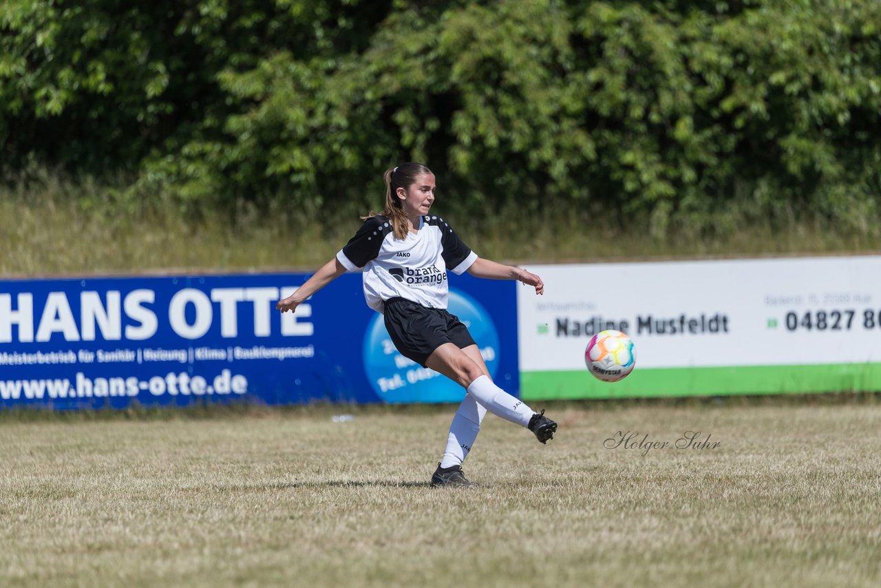 Bild 182 - wBJ TuRa Meldorf/Buesum - JFV Luebeck : Ergebnis: 1:0